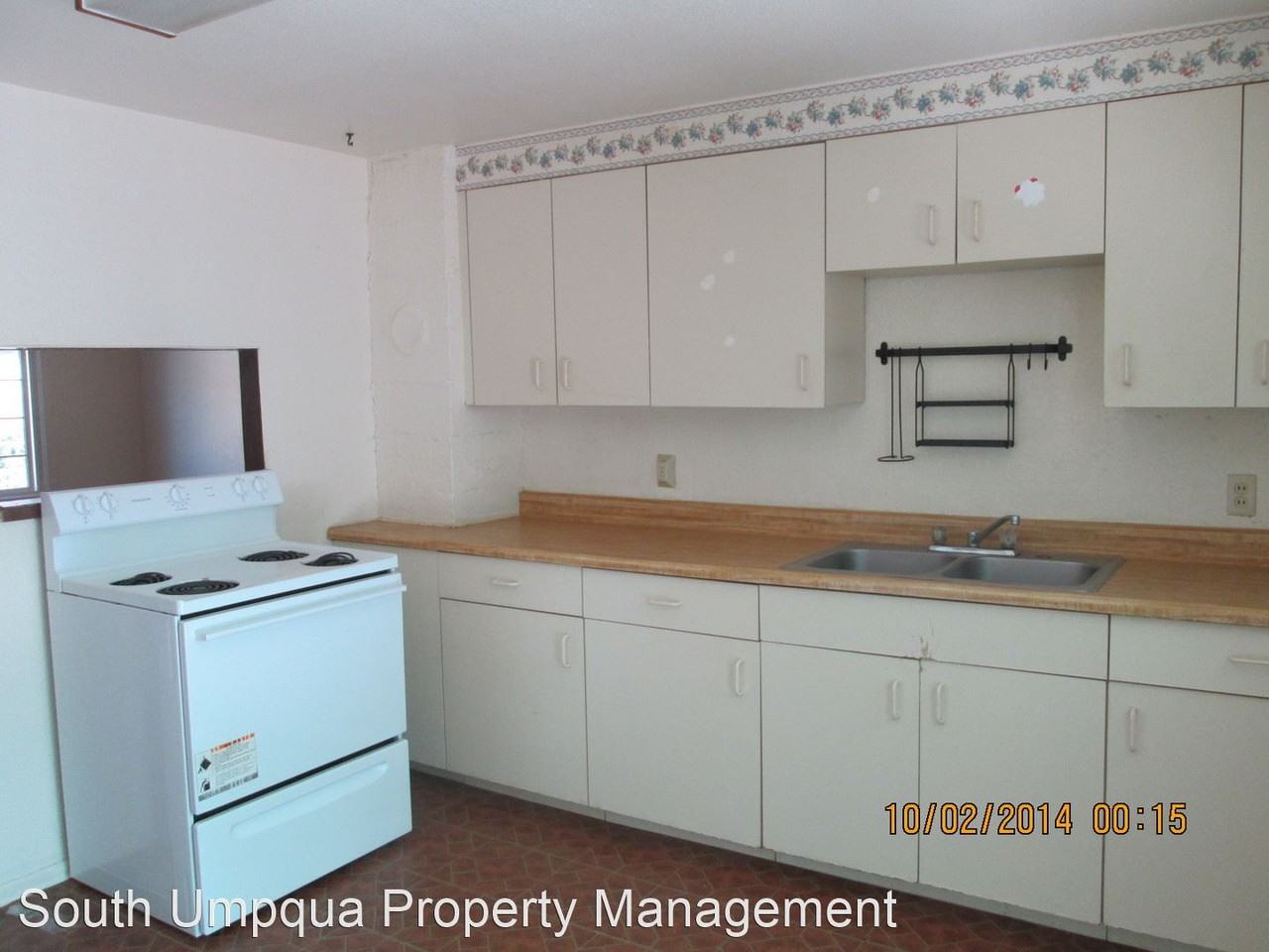 644 Ne Madrona Dr - Photo 2 of 11