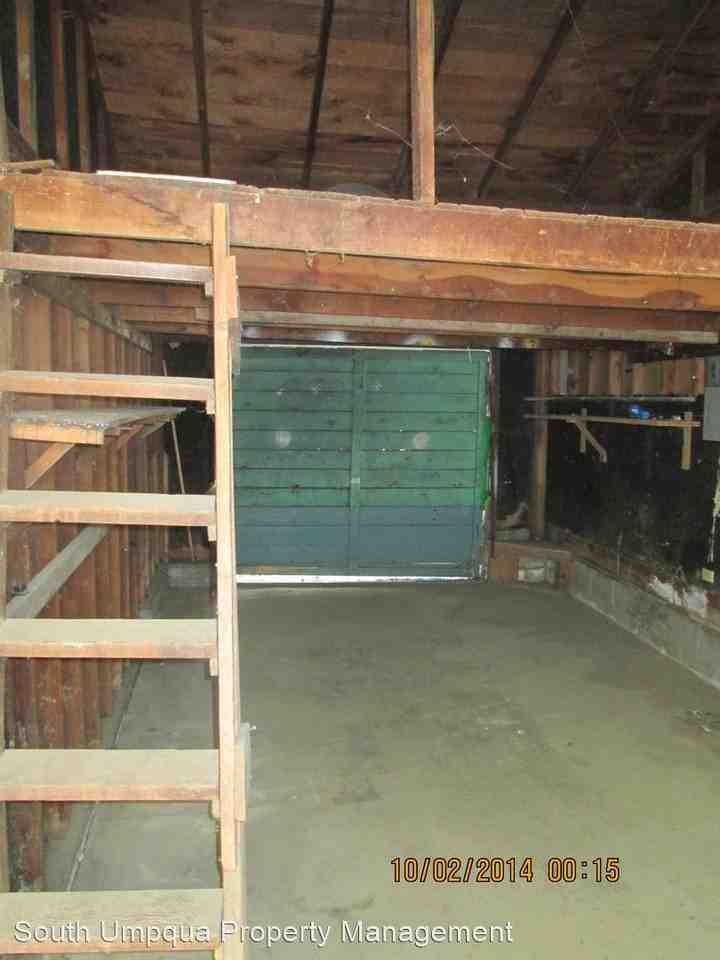 644 Ne Madrona Dr - Photo 3 of 11