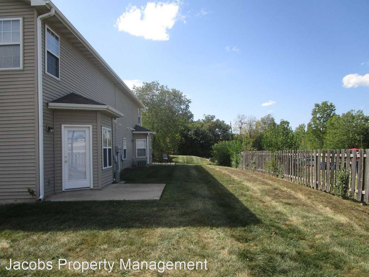 3242 Wind River Cir - Photo 3 of 48