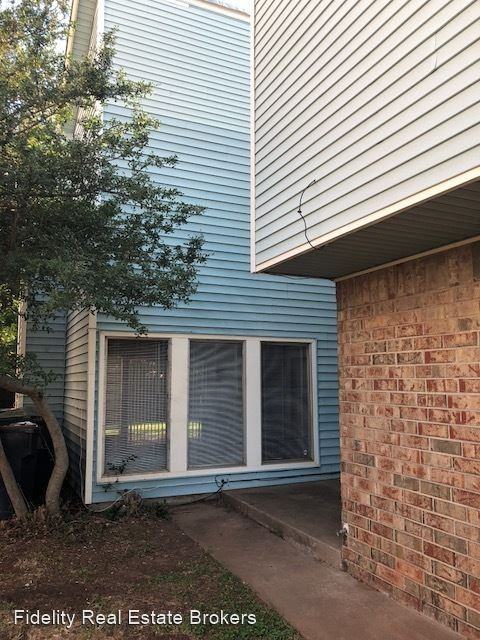 2219 Nw 117th St - Photo 2 of 11