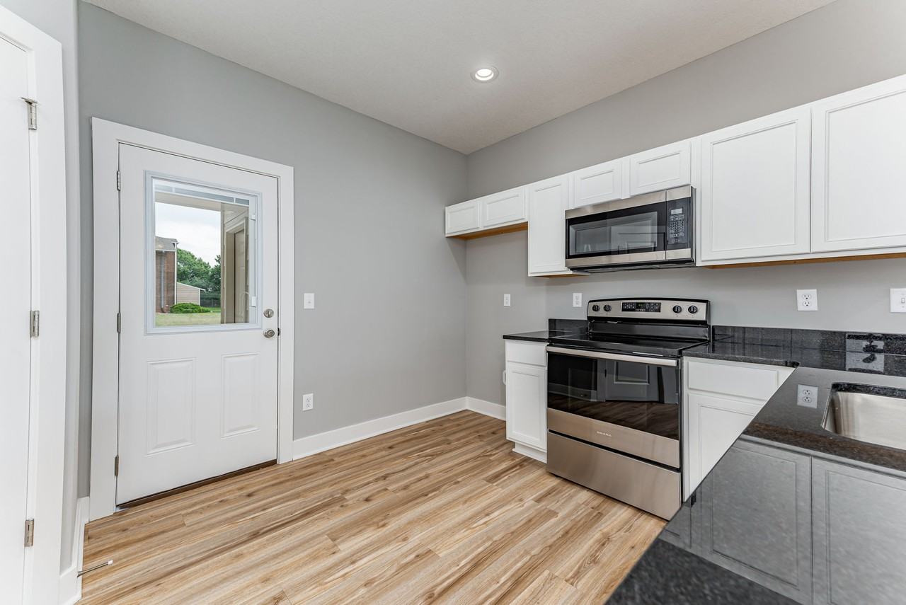 417 Se 14th Ct #B - Photo 4 of 10