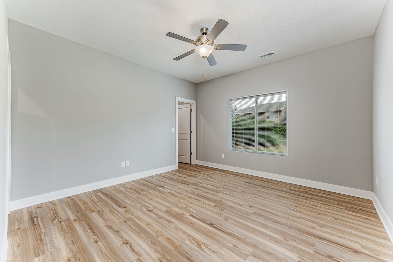 417 Se 14th Ct #B - Photo 5 of 10