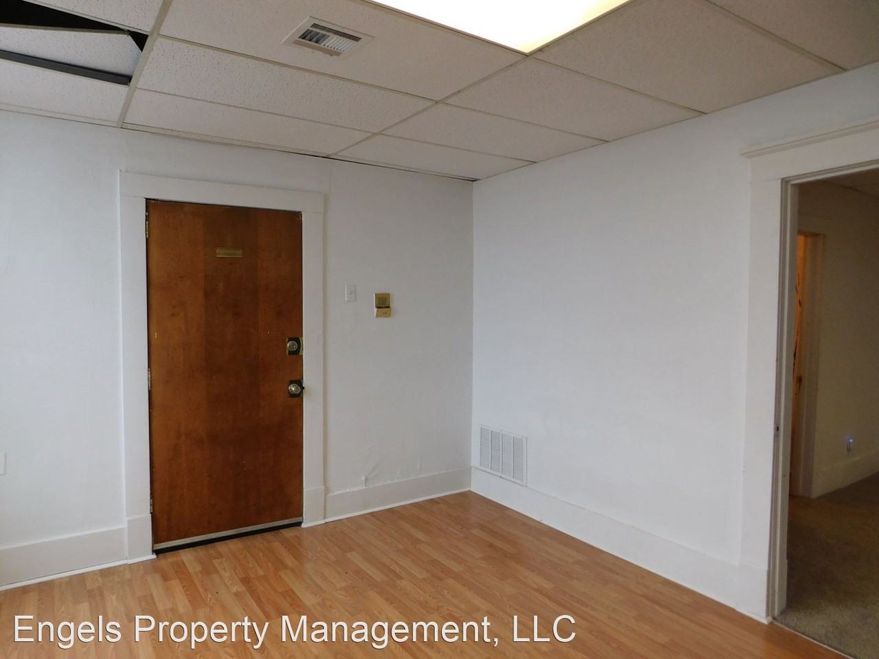 106 W. 6th - Photo 2 of 5