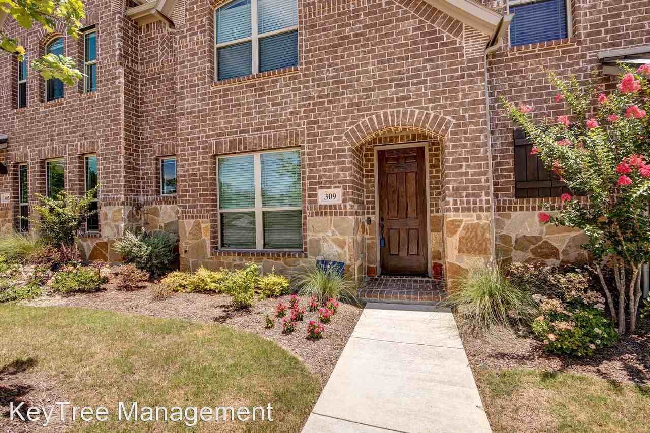 309 Tottenham Ct - Photo 3 of 31