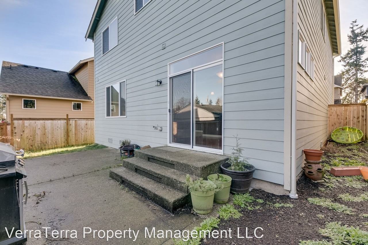 121 209th Pl Sw - Photo 3 of 24