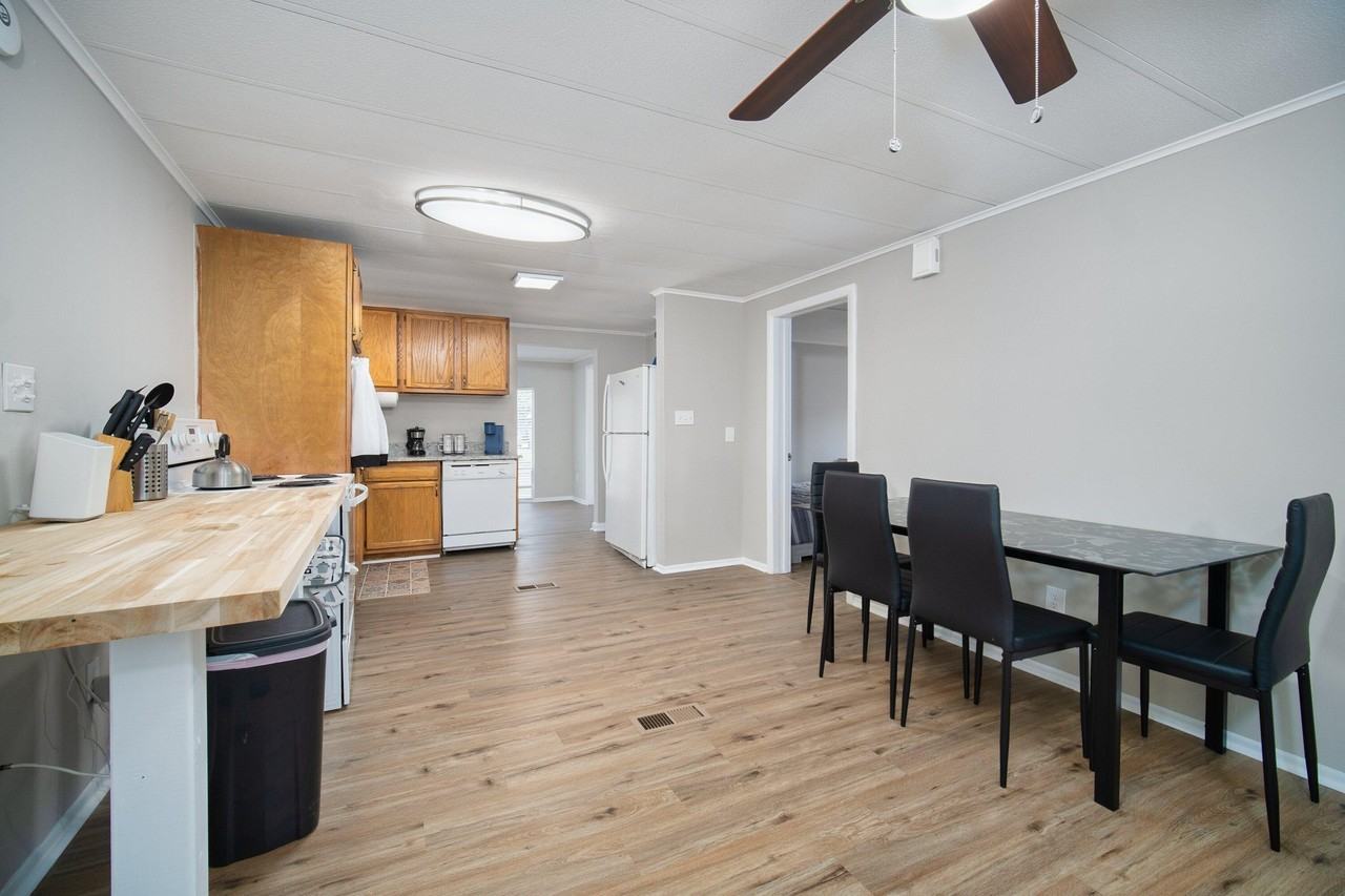 Longchamp Dr - Photo 7 of 25