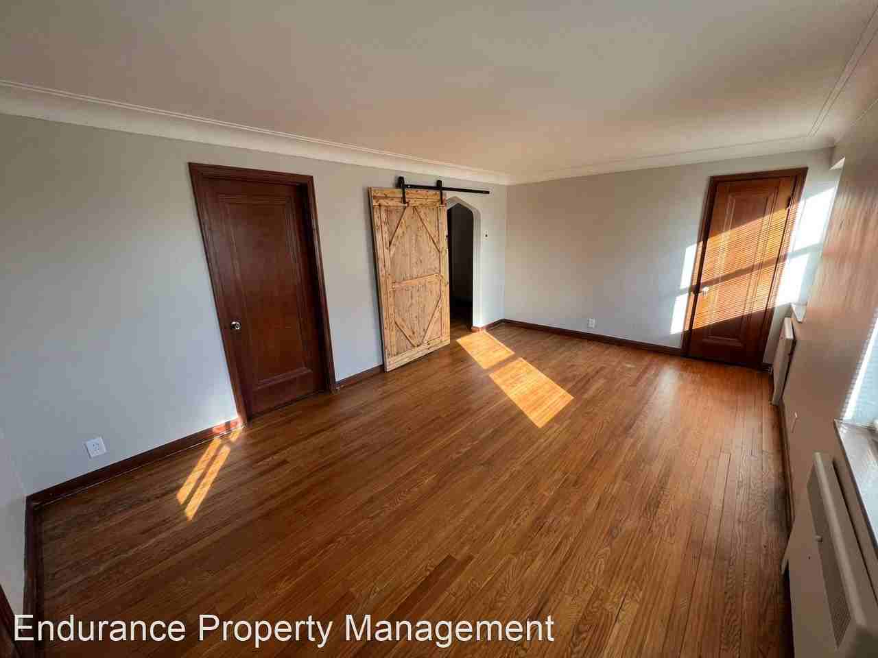 594 Rosemont Ave - Photo 2 of 17