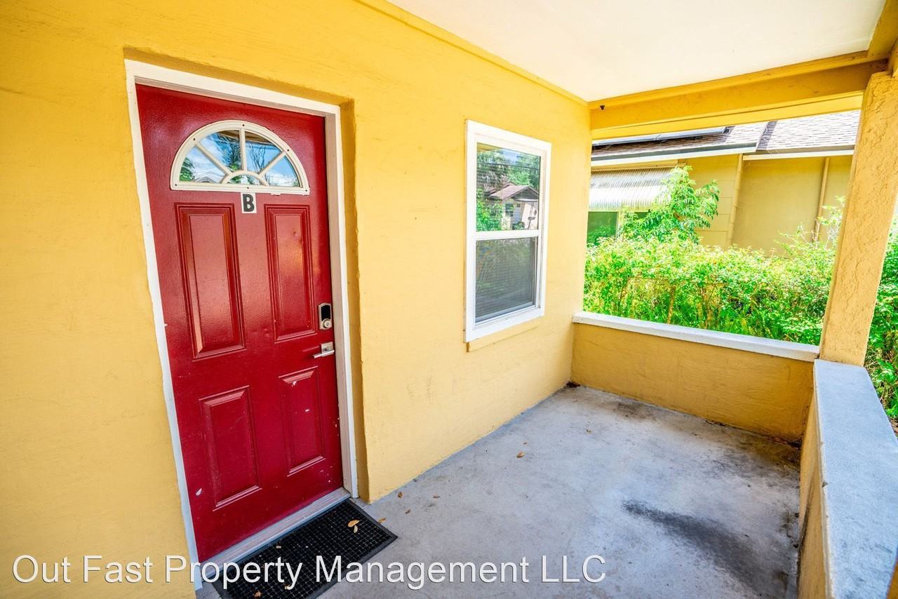 1151 La Salle St - Photo 2 of 29