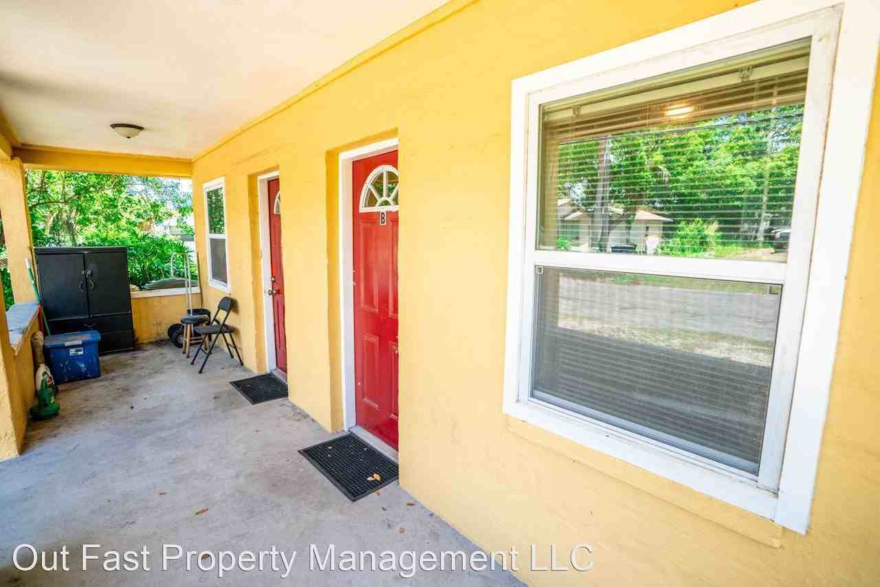 1151 La Salle St - Photo 3 of 29