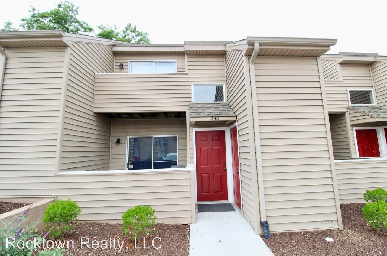 1440 Bradley Drive - Photo 2 of 32