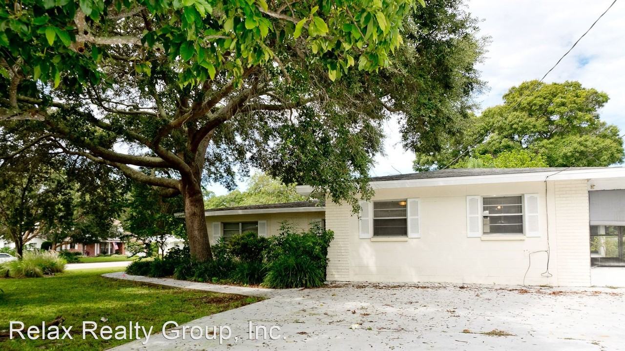 5106 8th Avenue Dr W - Photo 2 of 12