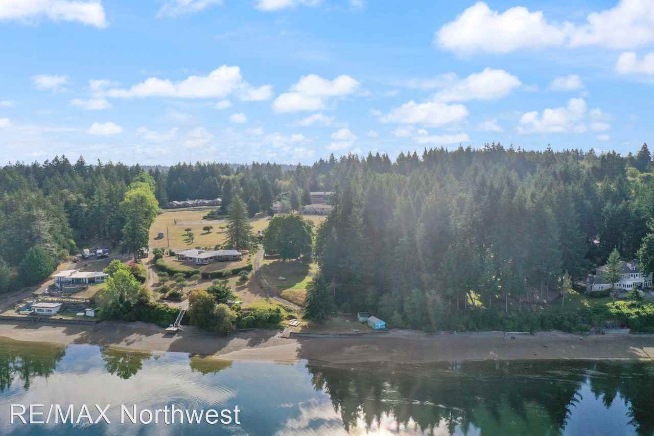 7035 Cooper Point Rd Nw - Photo 2 of 43