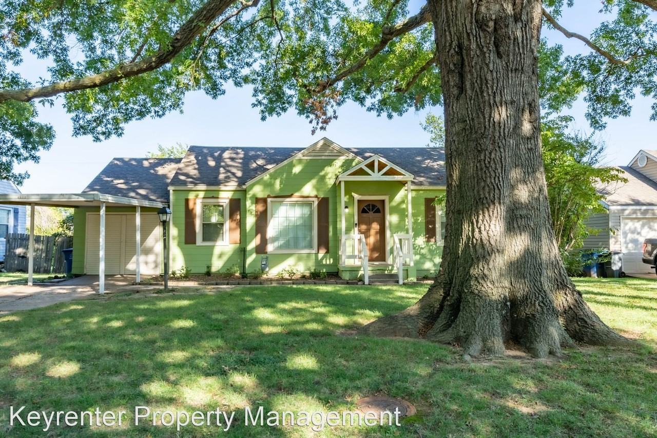 1341 S Erie Ave - Photo 2 of 13