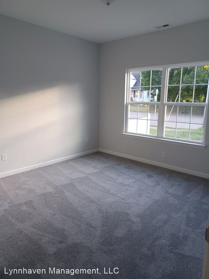 422 Lasalle Ave - Photo 3 of 20