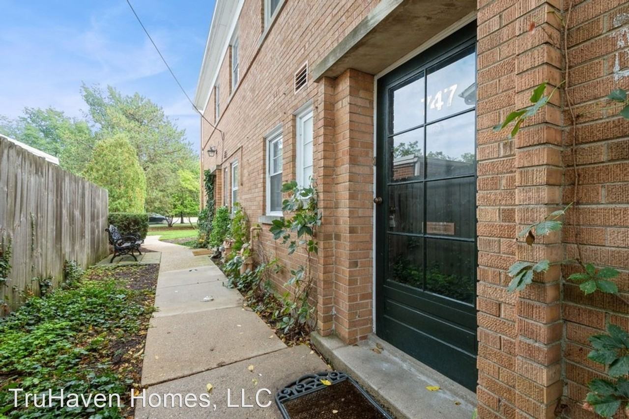 747 Cherry St - Photo 3 of 16