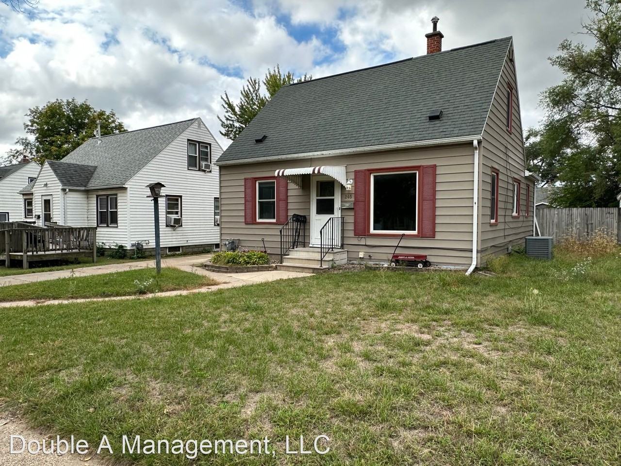 245 Boston Ave - Photo 2 of 15