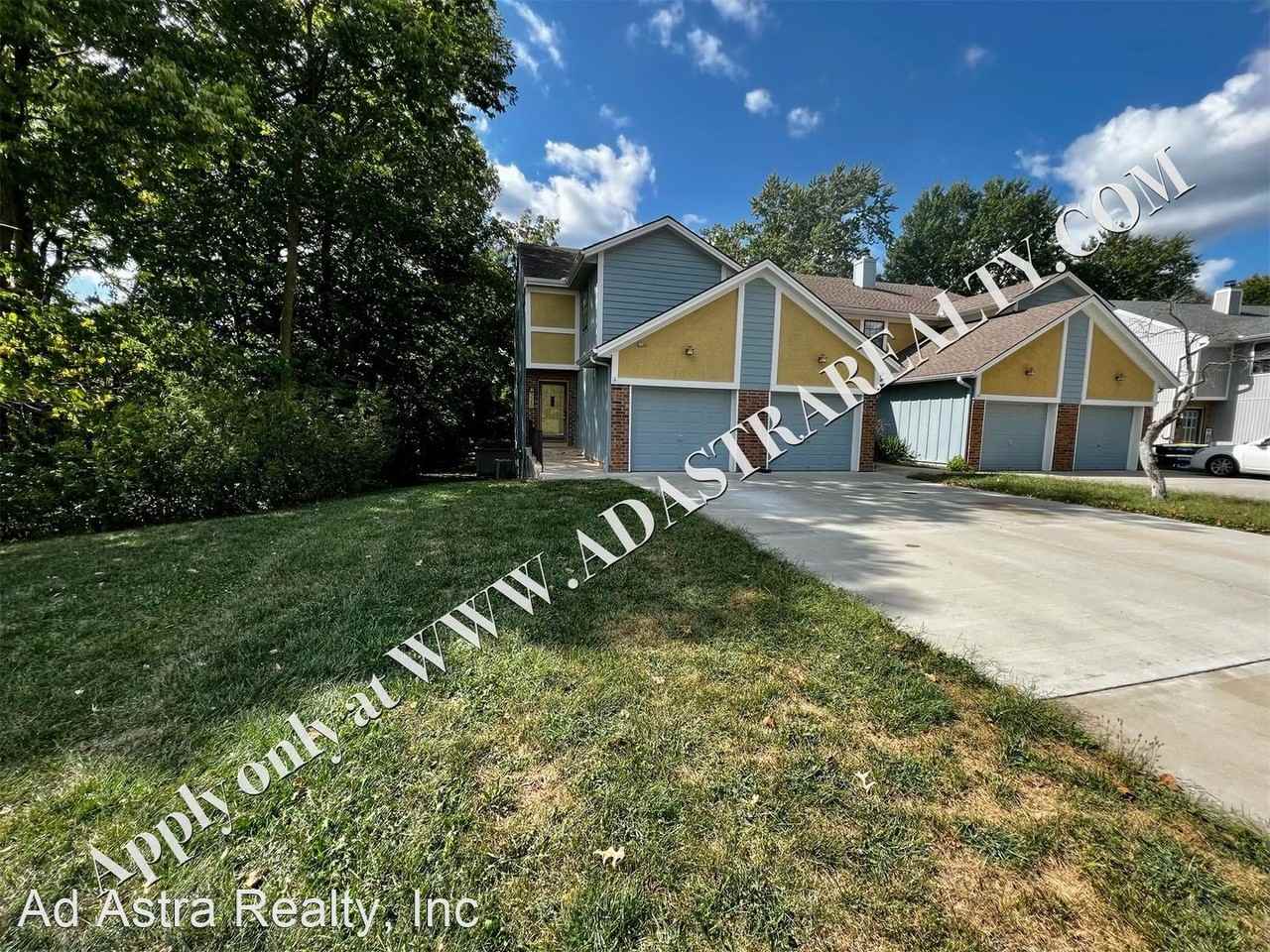 3500 Ne Independence Ave - Photo 2 of 24