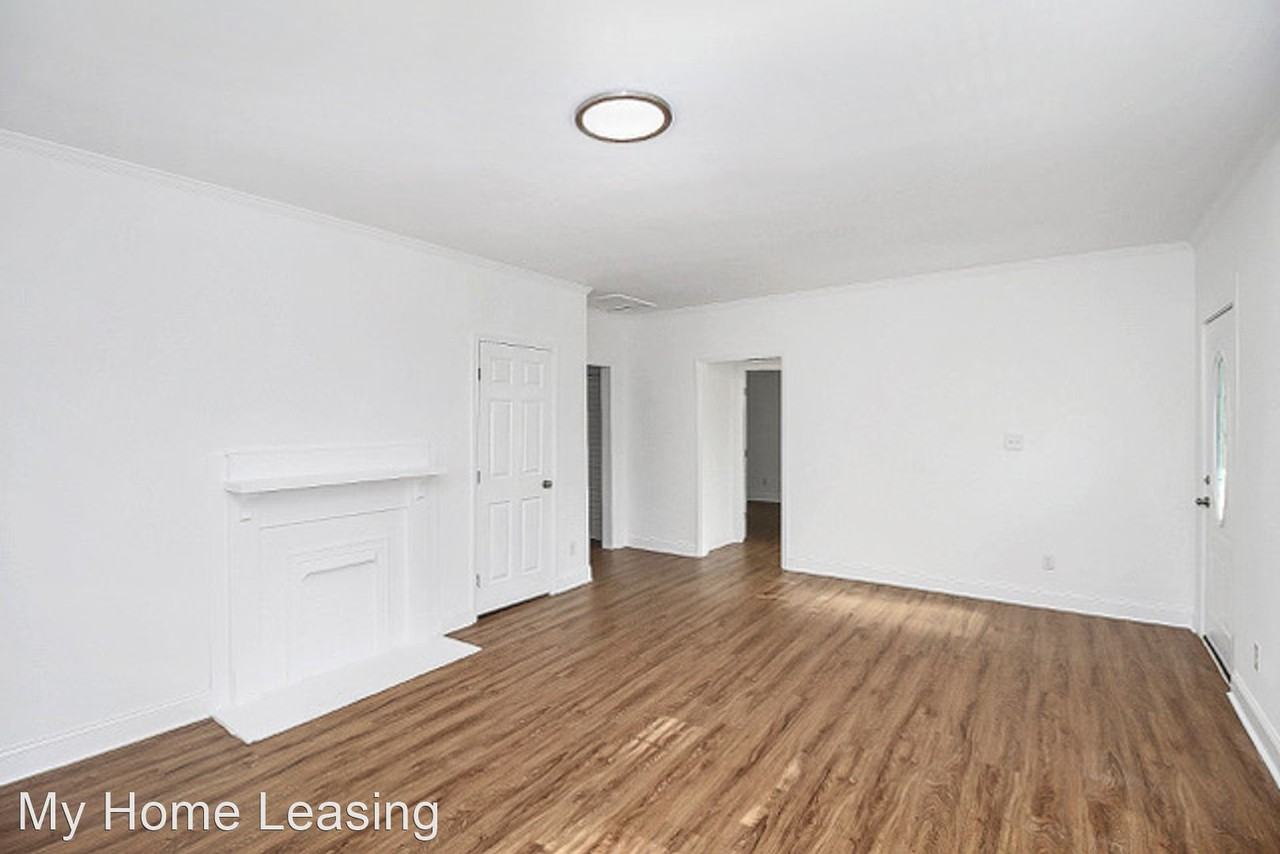 107 S Liberty St - Photo 2 of 14