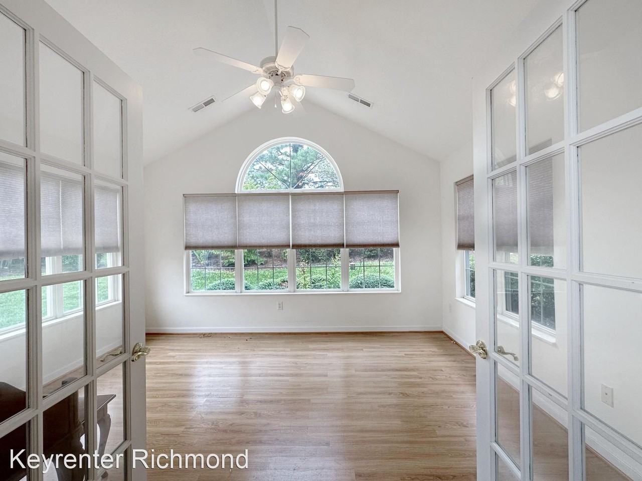 2540 Wanstead Ct - Photo 3 of 18