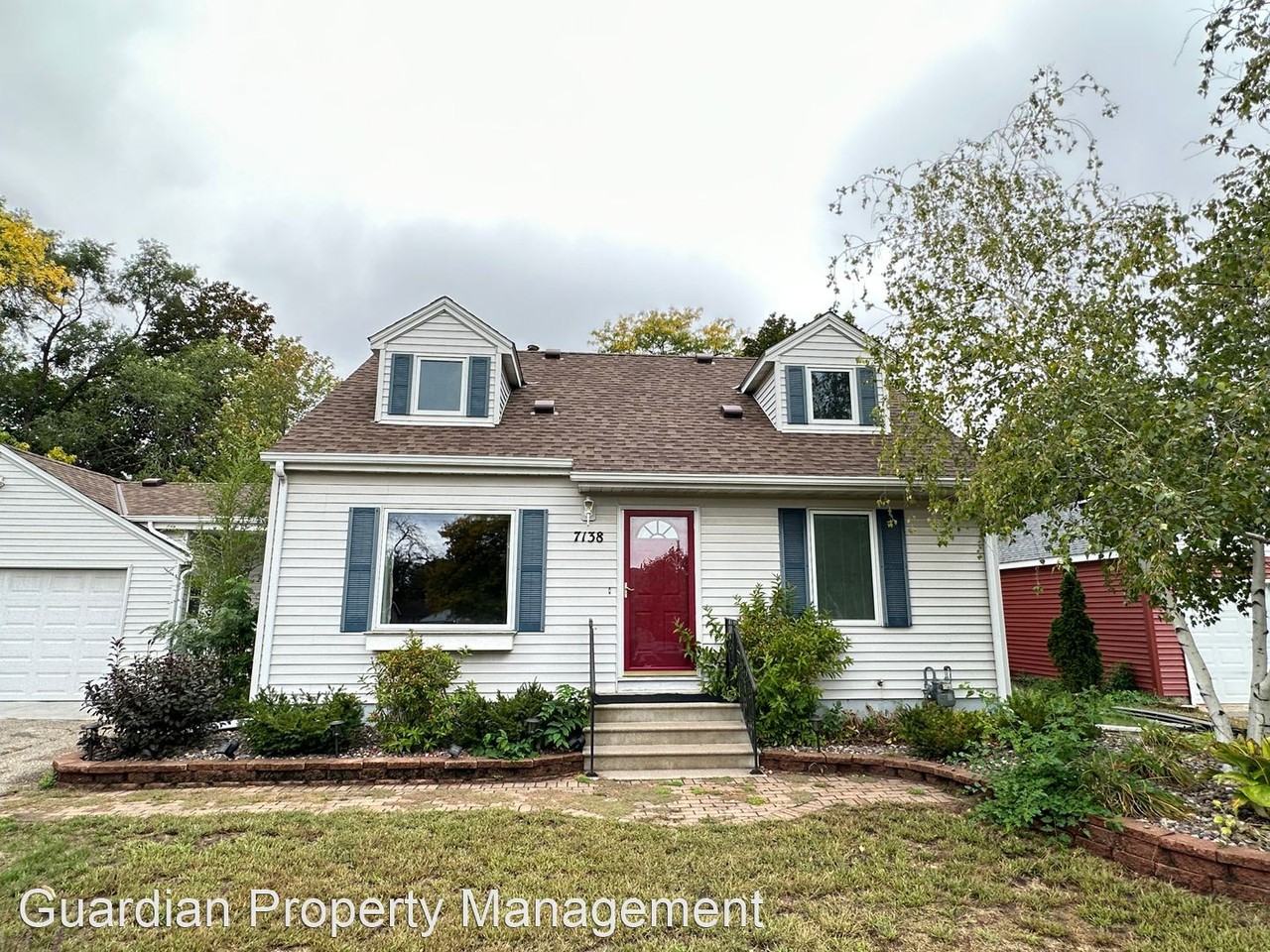 7138 Elliot Ave S - Photo 2 of 21