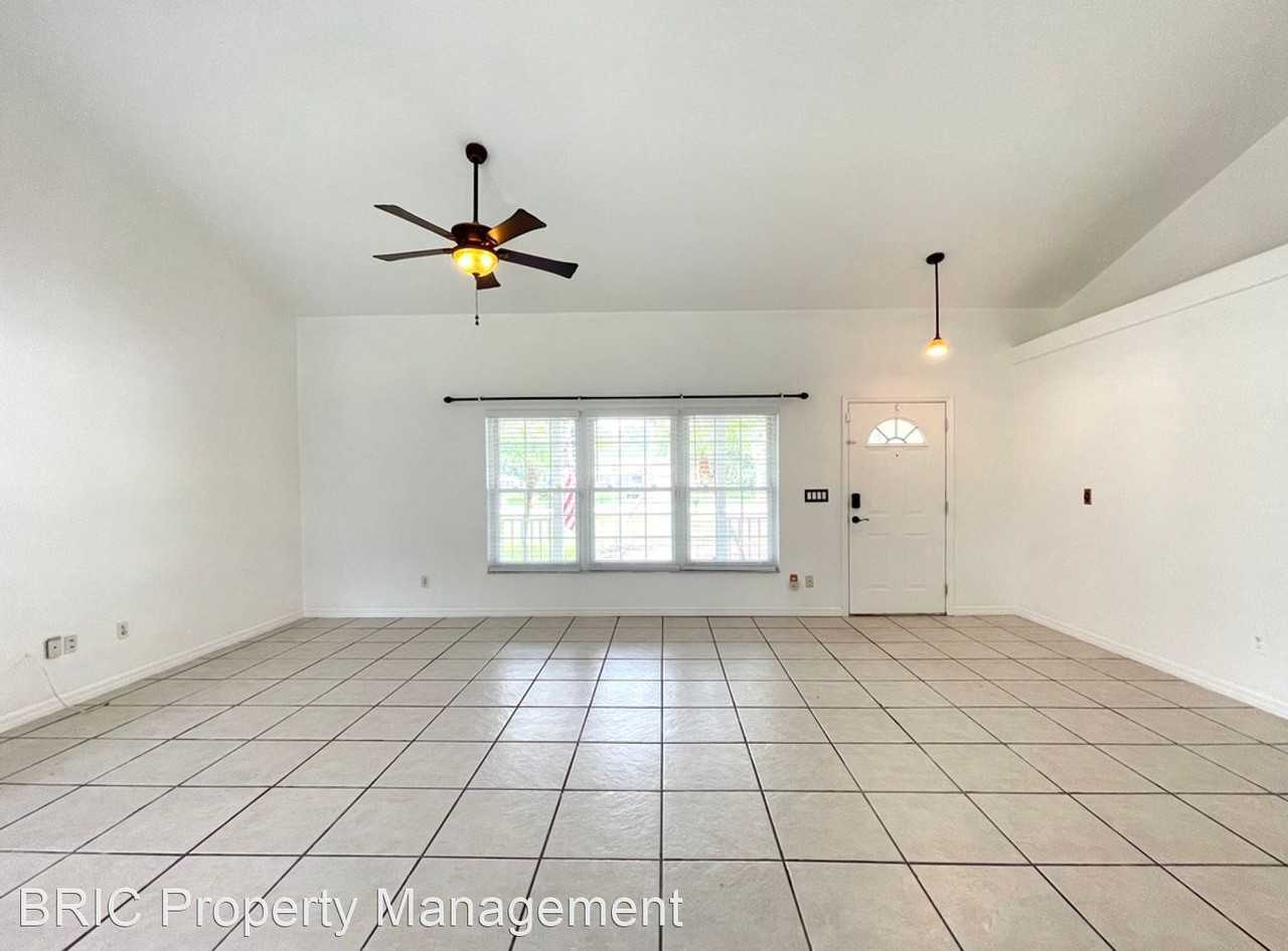 5522 Lake Lizzie Dr - Photo 2 of 24