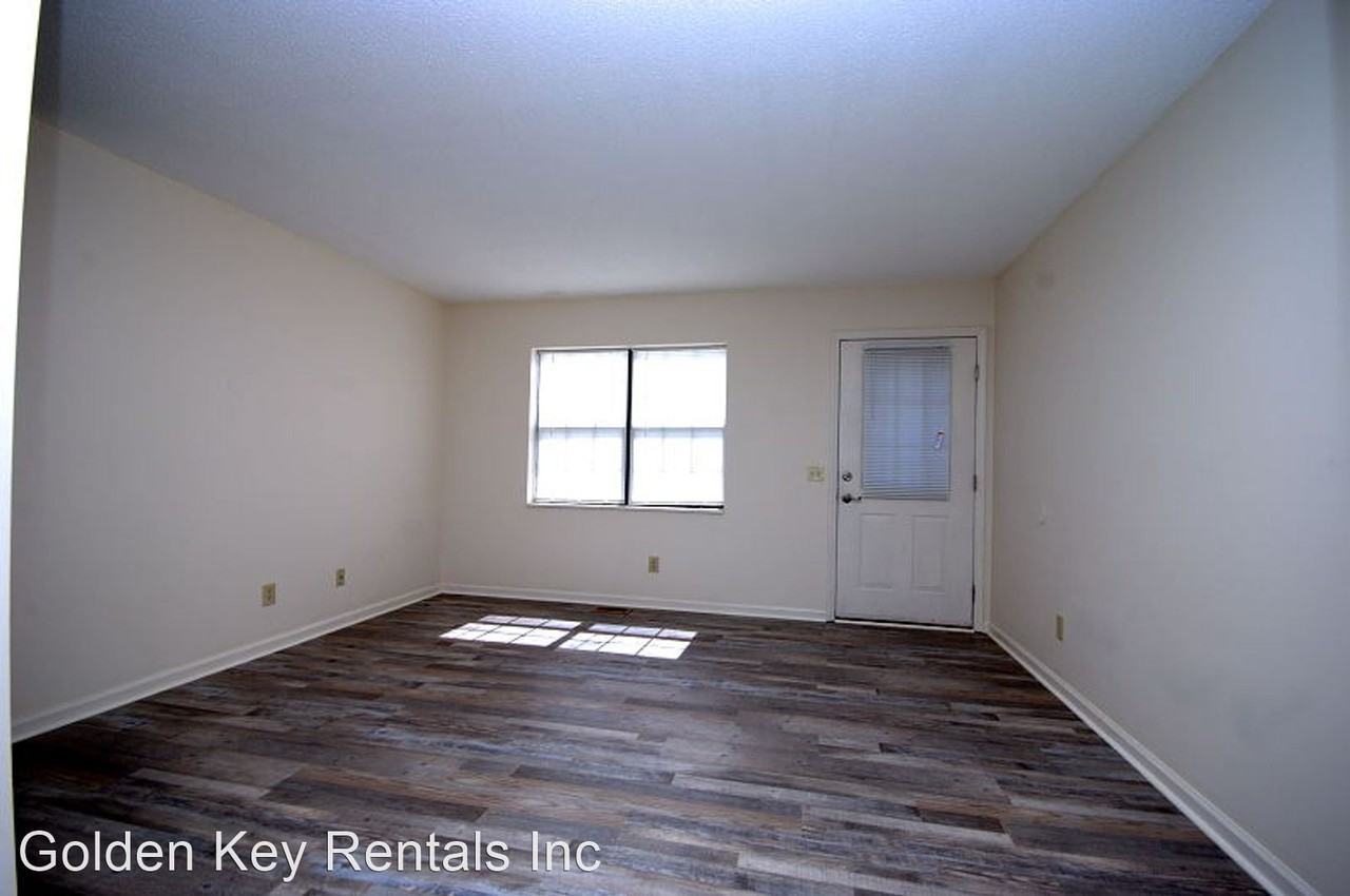 101 Oakwood St #F - Photo 2 of 9
