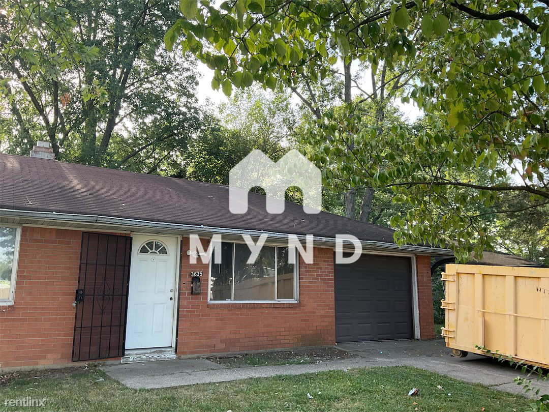 3635 N Brentwood Ave - Photo 2 of 3