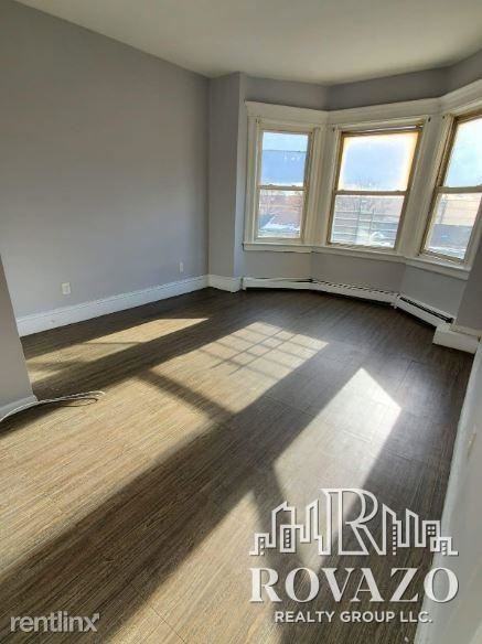 70 Eaton Pl - Photo 3 of 5