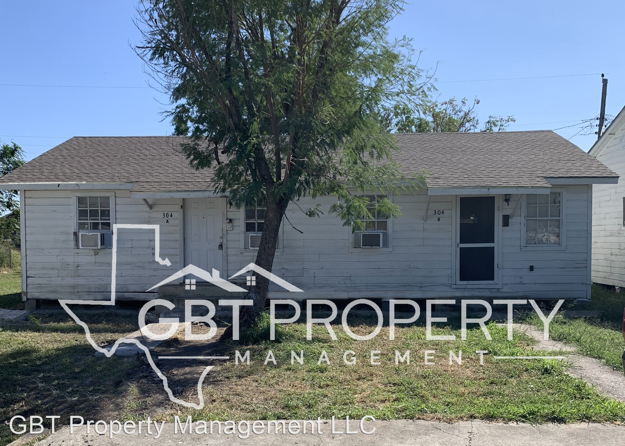 304 Dakota St. - Photo 2 of 5