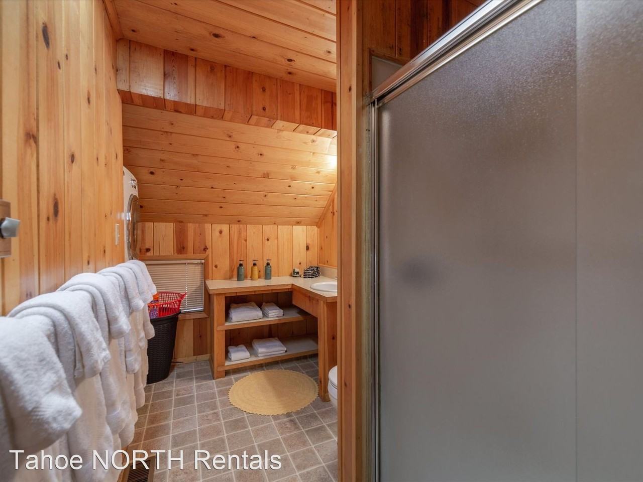 300 N Ridge Dr - Photo 3 of 33