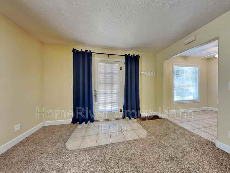 326 N Ridge Ave #A - Photo 4 of 15