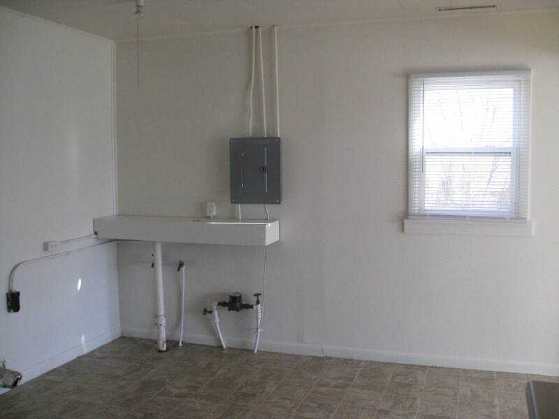 2501 Indiana St Sw - Photo 4 of 11