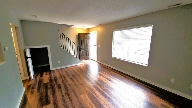 422 N 18th Ave - Photo 4 of 30