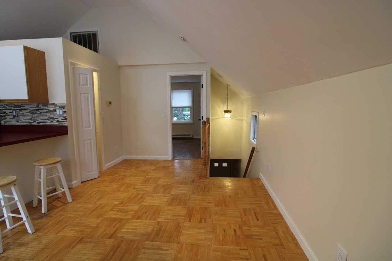 9 Lakeside Ave #2 - Photo 3 of 10