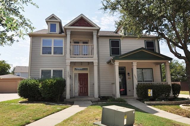 10849 Astor Dr - Photo 2 of 24
