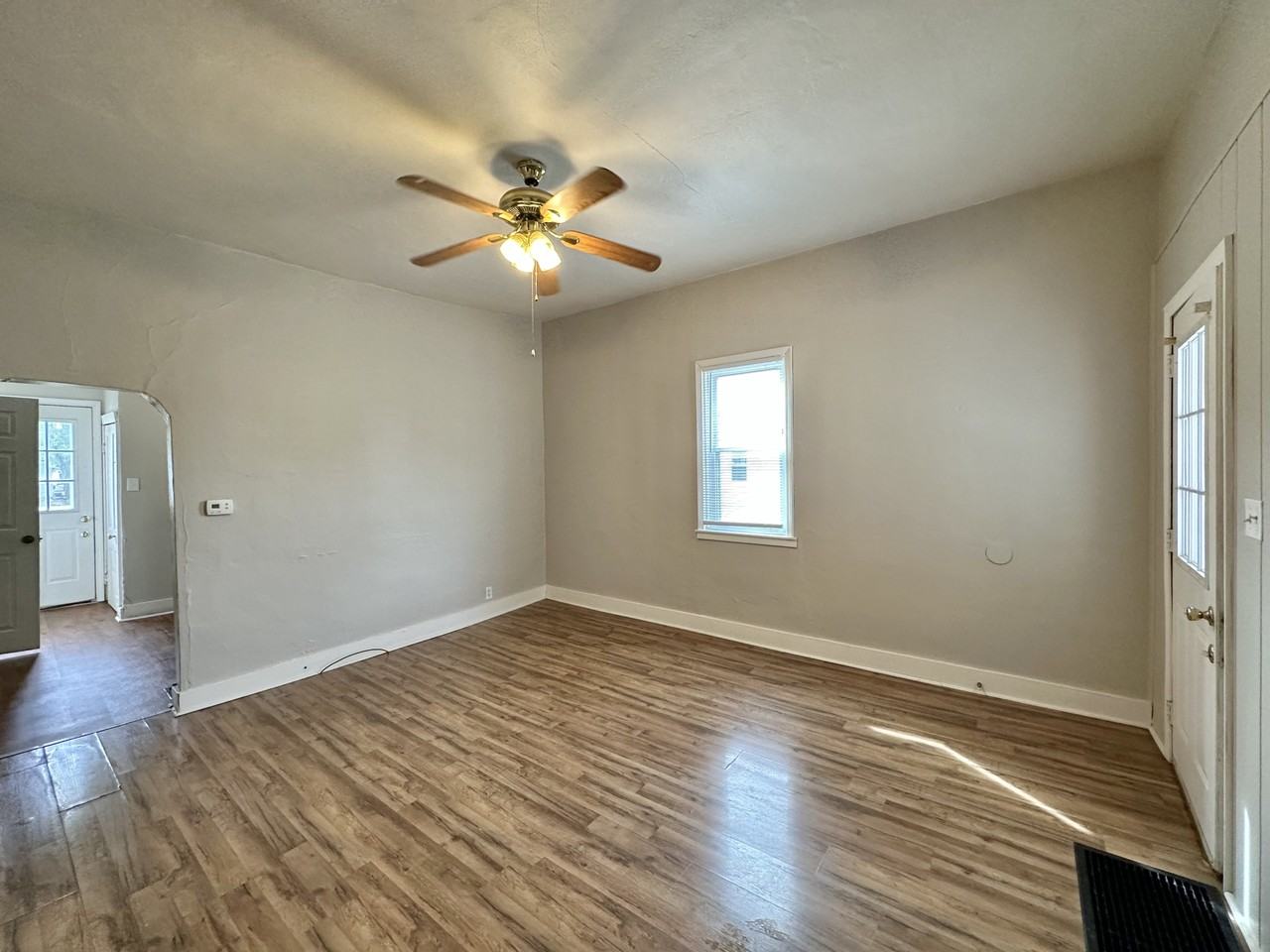 1526 S Union St - Photo 2 of 22