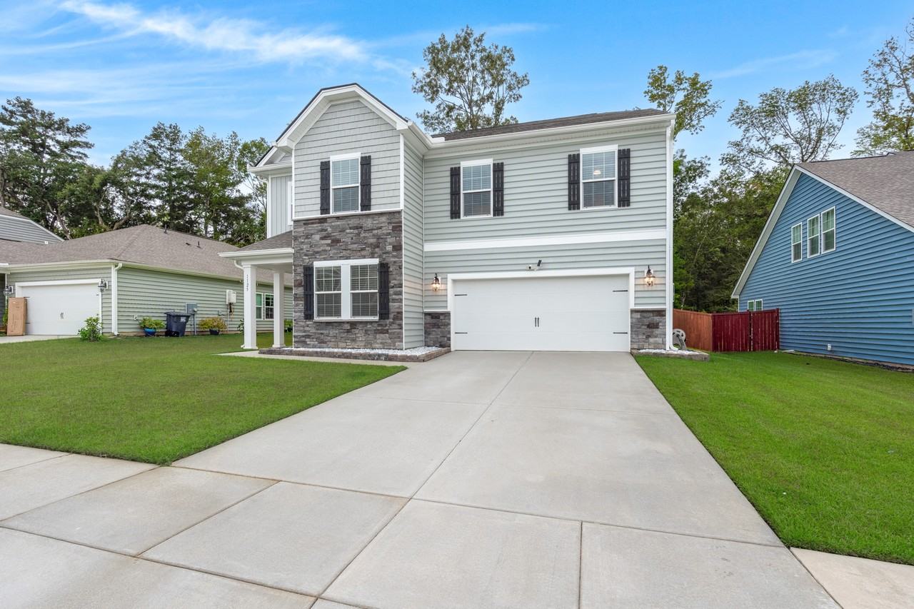 1125 Mossy Rock Dr - Photo 3 of 38