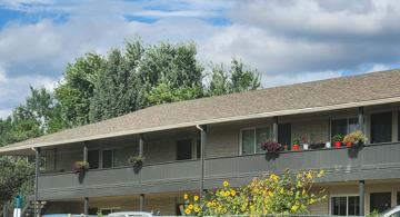 featured image of 4334 N Chestnut St