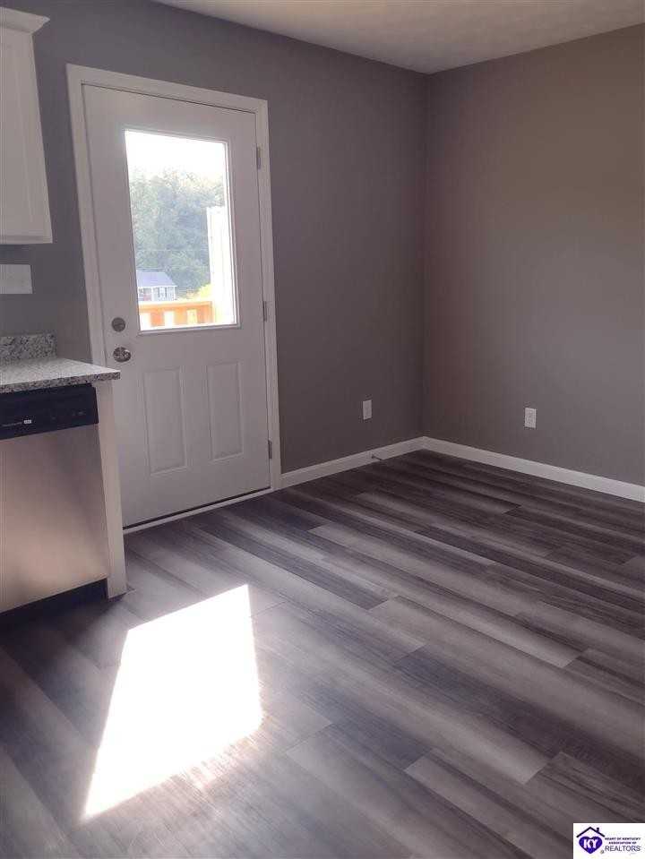 265 Palmetto Loop - Photo 5 of 17