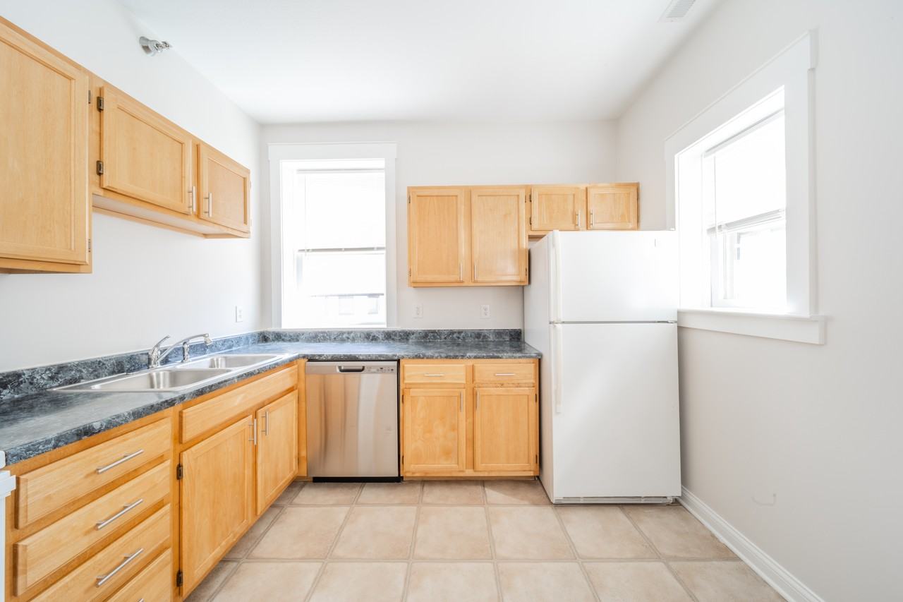 234 East 9th Street #202 - Photo 7 of 15