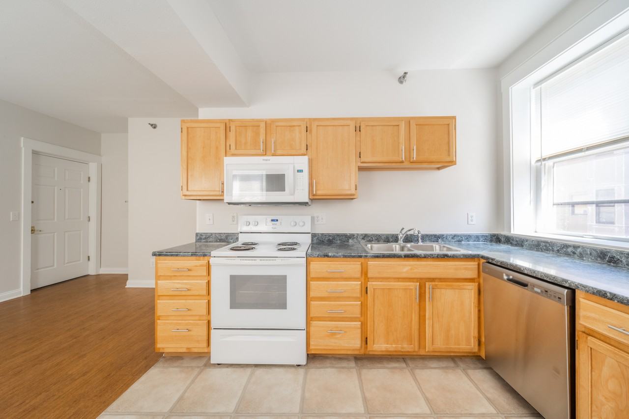 234 East 9th Street #202 - Photo 2 of 15