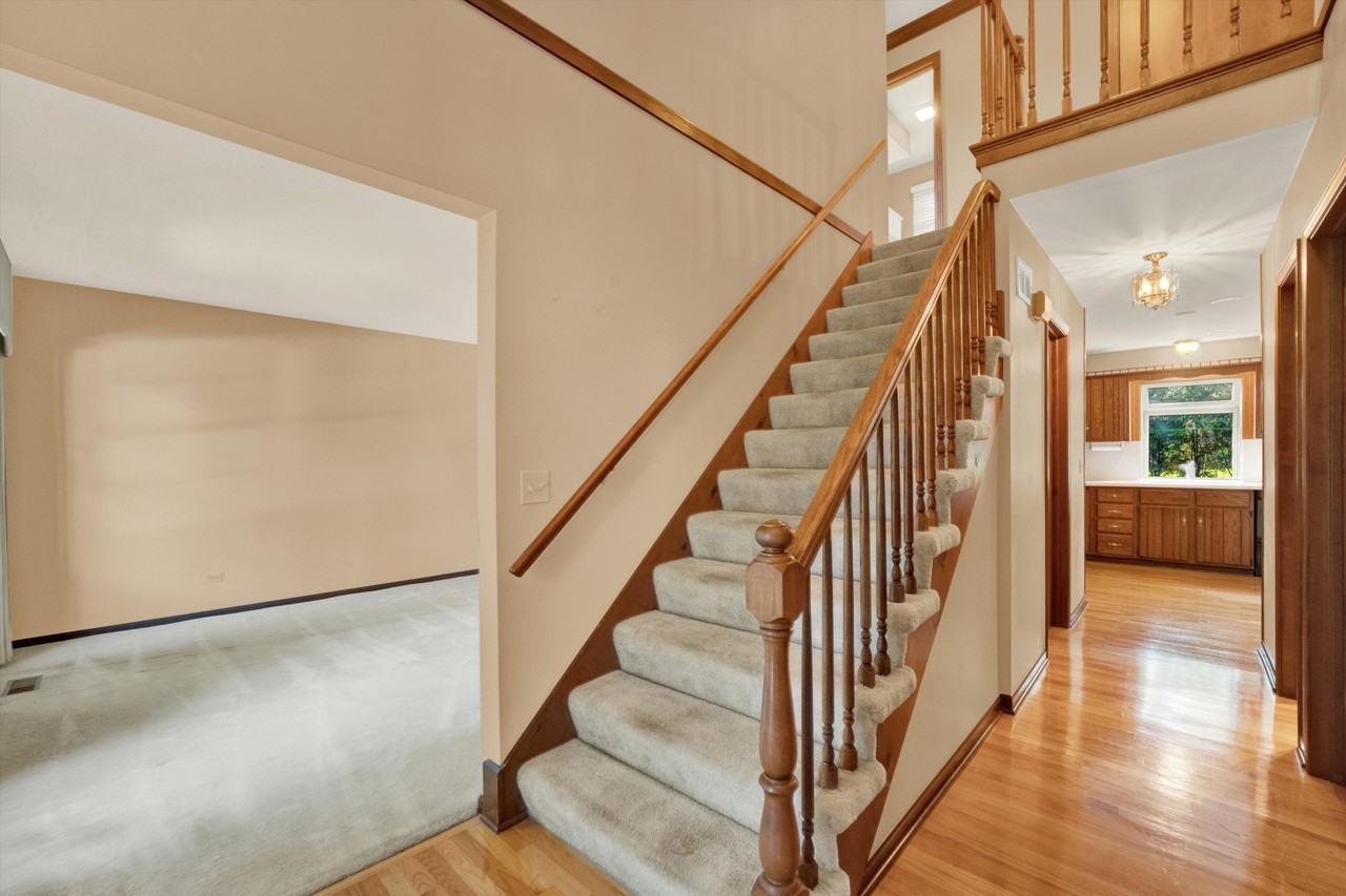 10 Shoshoni Trail - Photo 2 of 18