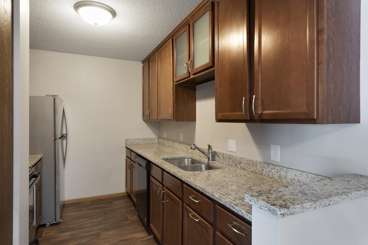 Fernbrook Townhomes - Photo 4 of 14