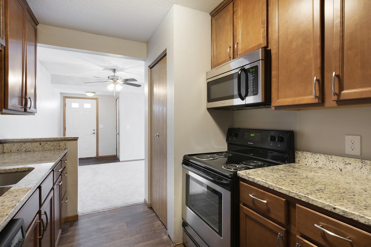 Fernbrook Townhomes - Photo 5 of 14