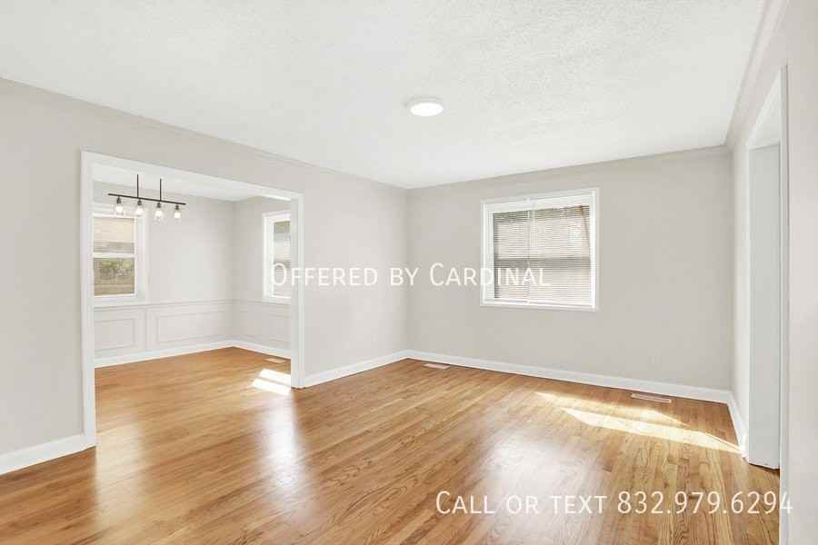 1510 Merrycrest Dr - Photo 2 of 16