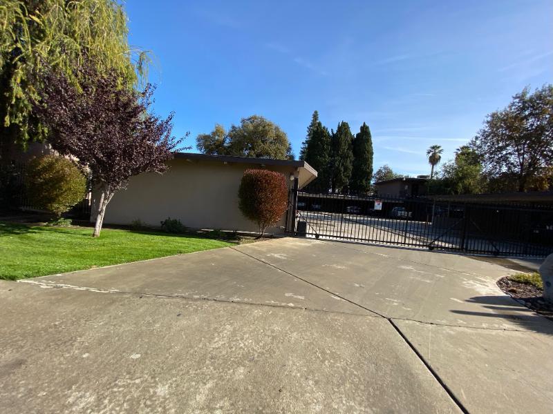 718 N Floral St #1 - Photo 2 of 40