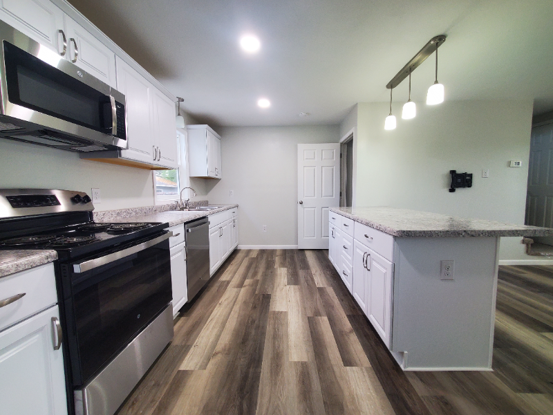 624 10th St Nw #1 - Photo 3 of 17