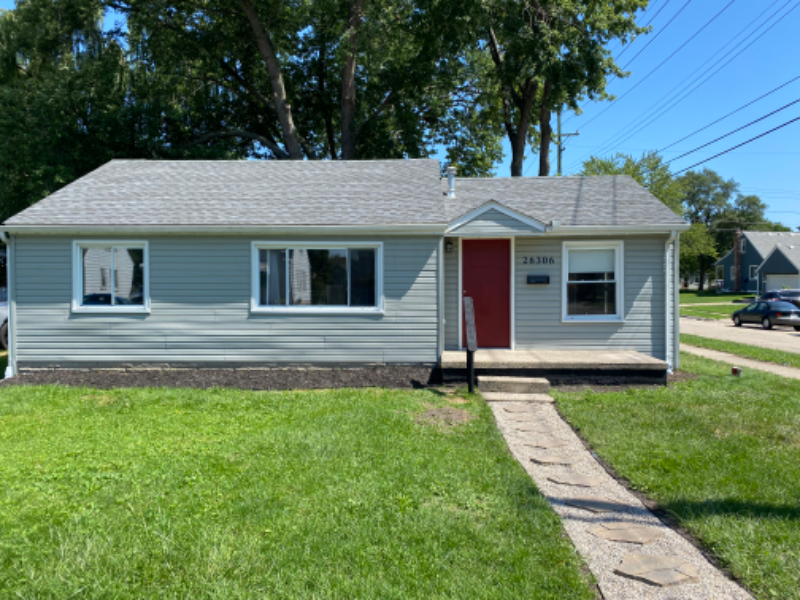 26306 Delton St - Photo 2 of 11