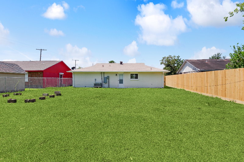 304 Deacon St - Photo 2 of 13