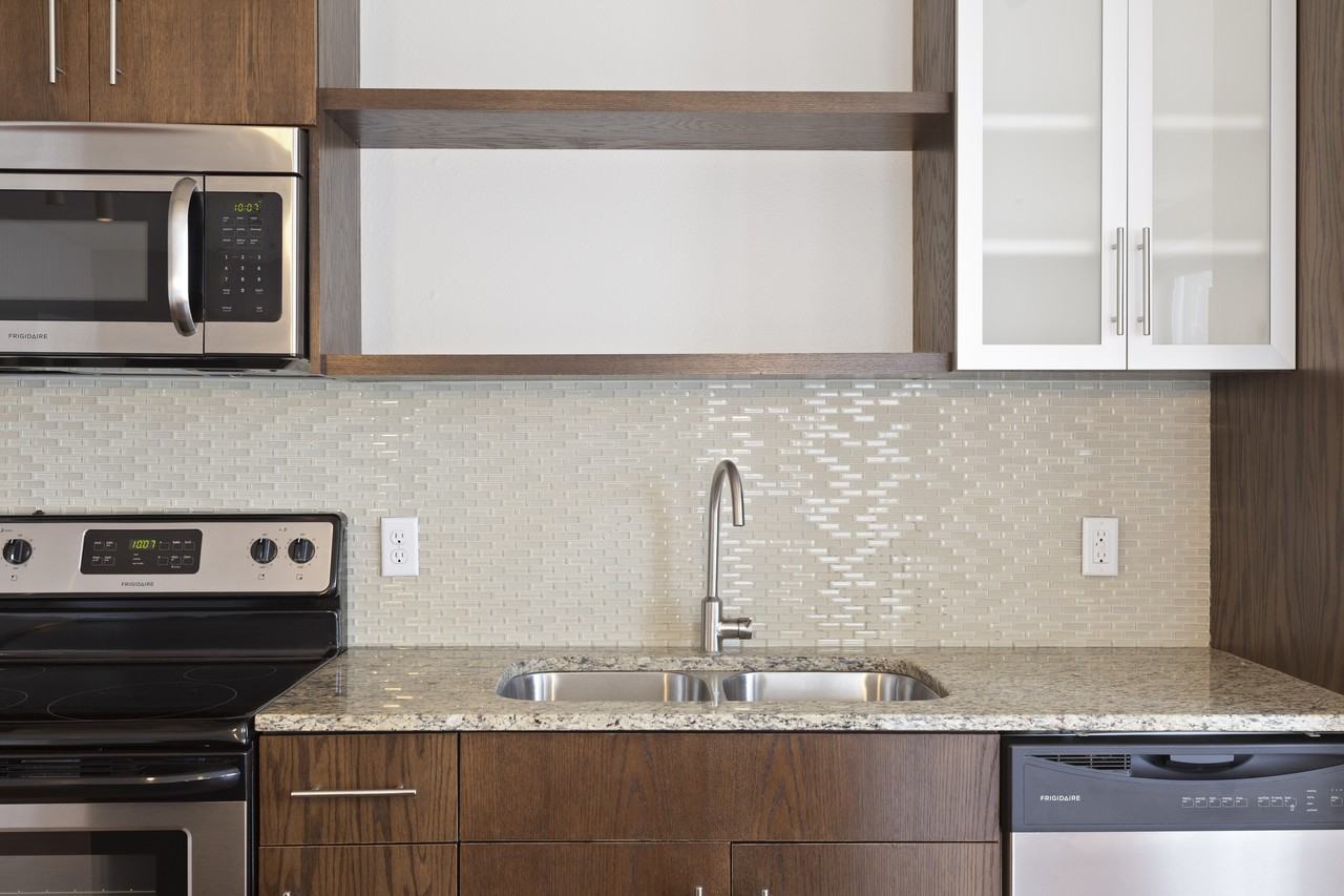 EastRiver Apartments - Photo 4 of 15